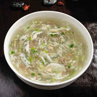SP1. 西湖牛肉羹/Minced Beef w. Egg White & Parsley Soup