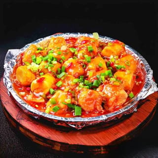 PK16. 紅燒玉子豆腐/Crispy Japanese Egg Tofu w. Pork in Oyster Sauce