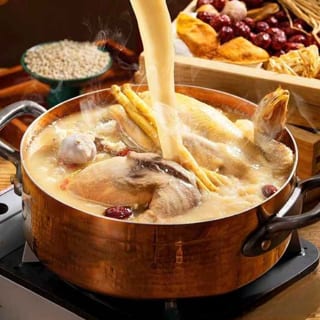 HS10. 黑胡椒豬肚雞鍋/Pork Tripe with Chicken Hot Pot