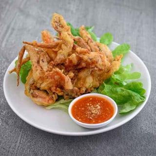 CS16. 金沙軟殼蟹/Crispy Soft Shell Crab w. Salty Egg Yolk